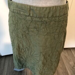 TOMMY BAHAMA BEAUTIFUL GREEN  SKIRT SIZE 6